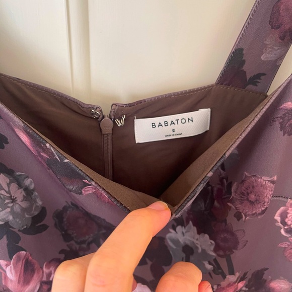 Babaton 90’s Slit Floral Dress - Picture 4 of 5